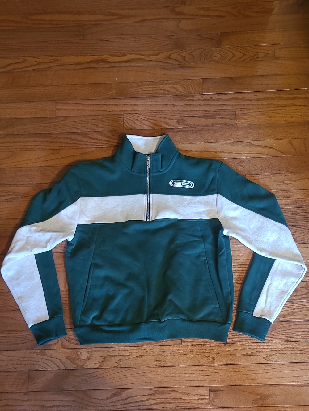 Urban Outfitters Men's Green and Light Gray Half-Zip Pullover Sweater